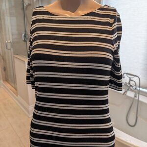 Banana Republic Black and White Short Sleeve Top Size Medium